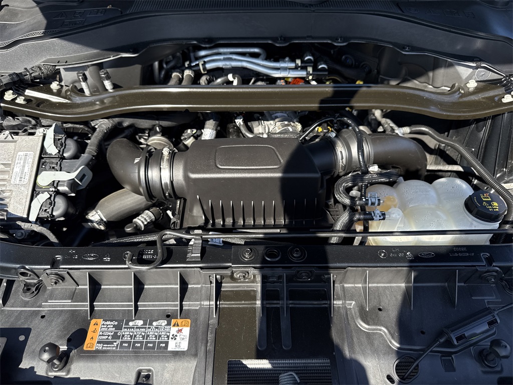 2025 Ford Explorer ST-Line photo 26