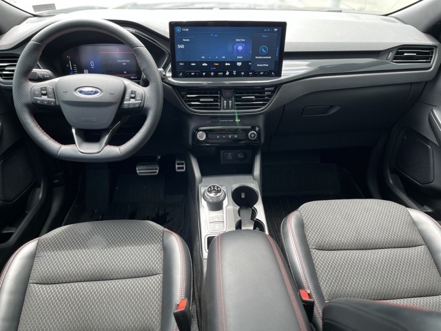 2023 Ford Escape ST-Line photo 4