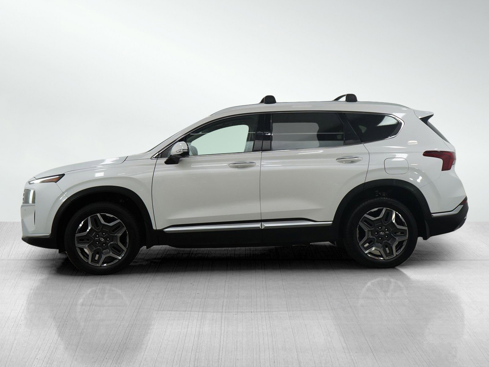 Used 2021 Hyundai Santa Fe Limited HEV with VIN KM8S5DA13MU010007 for sale in Minneapolis, Minnesota