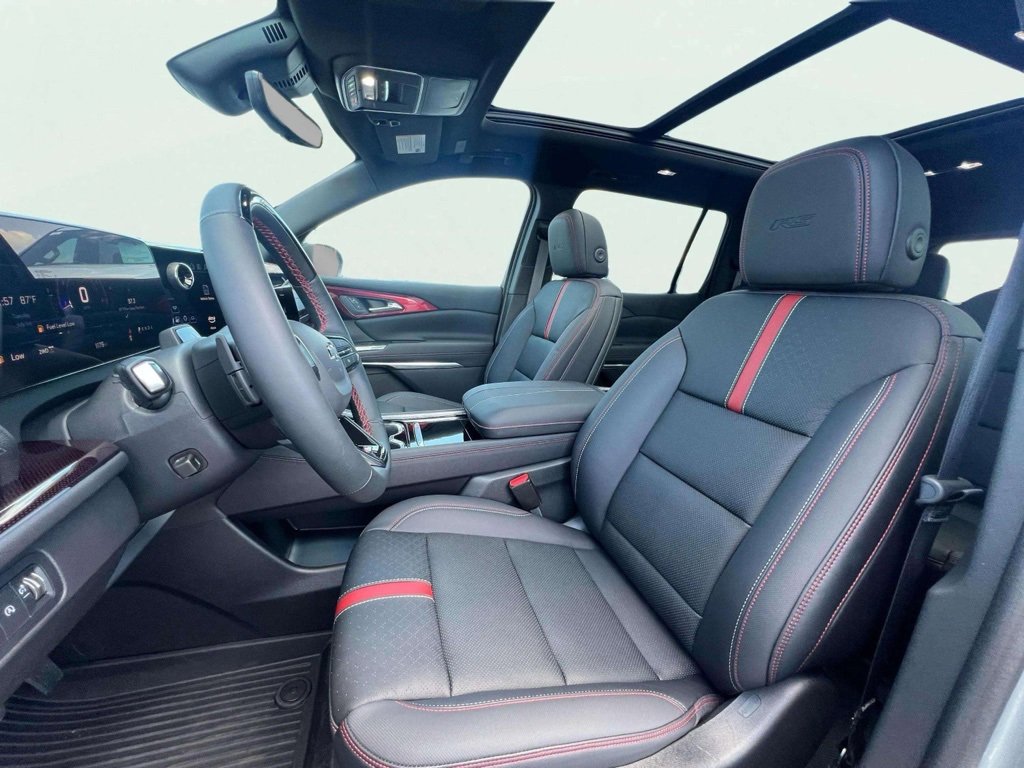 2024 Chevrolet Traverse RS photo 16