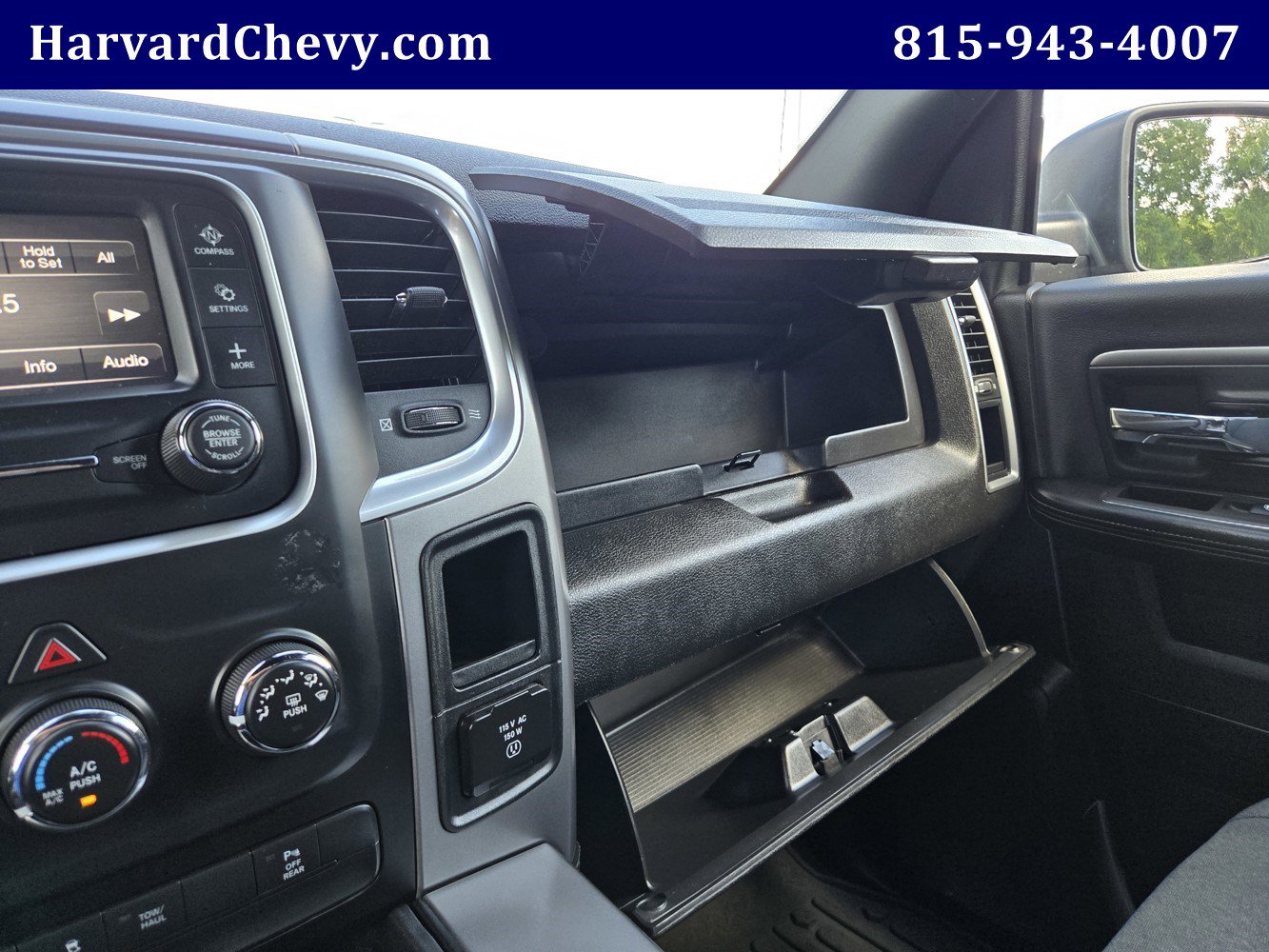 2022 Ram 1500 Classic Warlock photo 11
