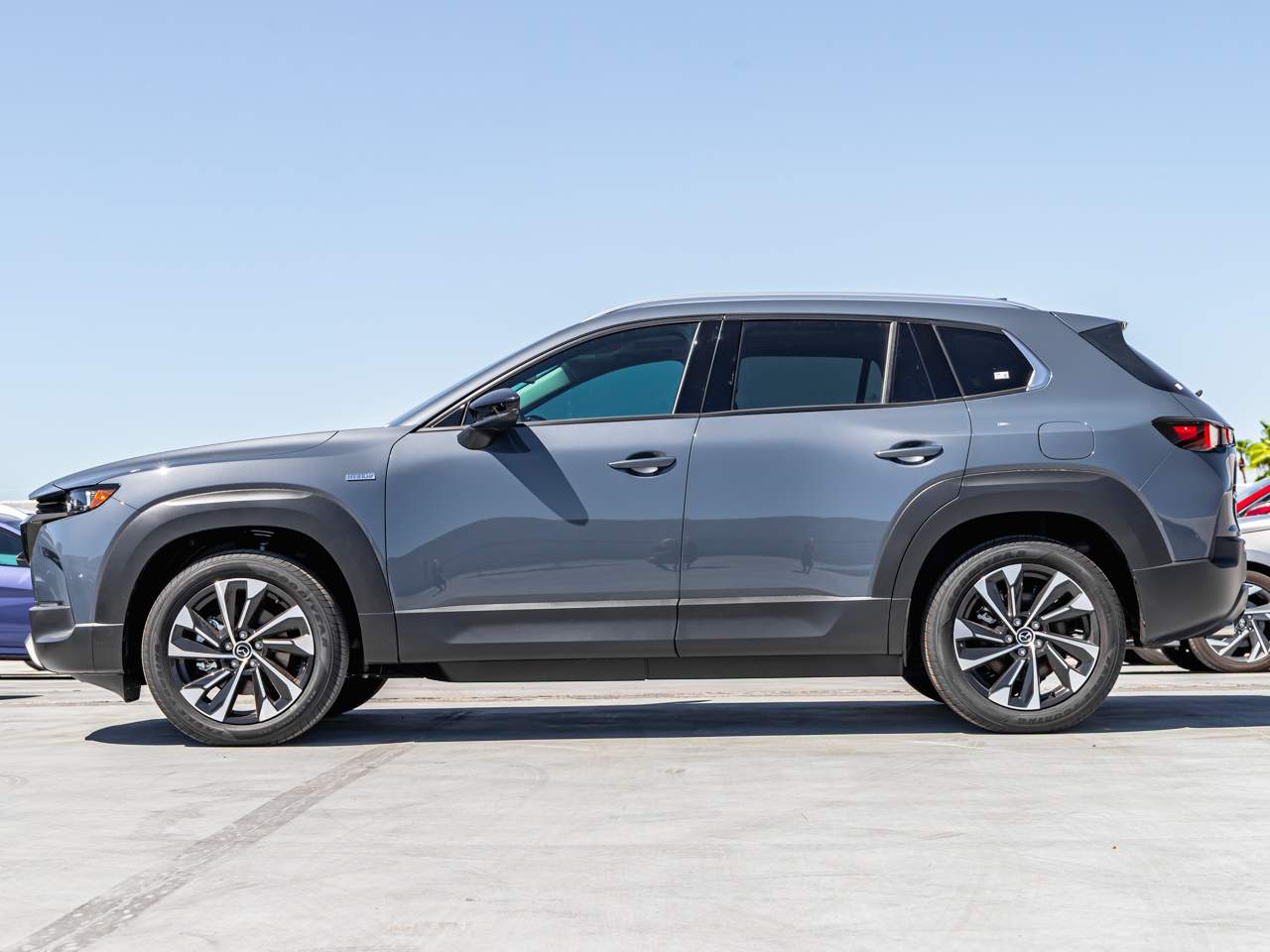 2025 Mazda CX-50 Premium Plus photo 4