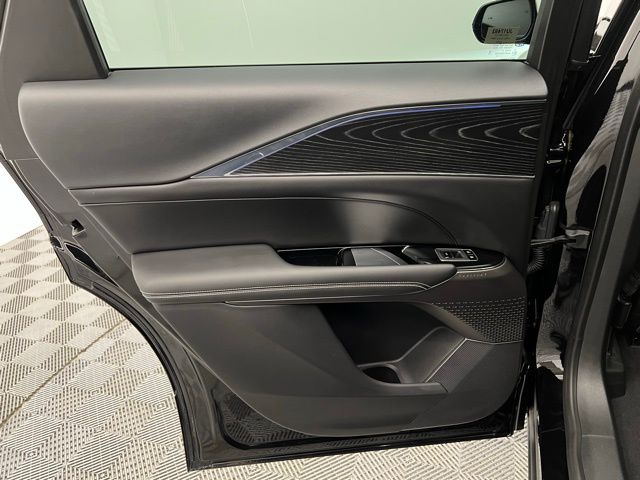 2024 Cadillac Lyriq Sport photo 30