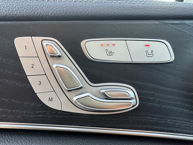 2019 Mercedes Benz E 300 4MATIC photo 11