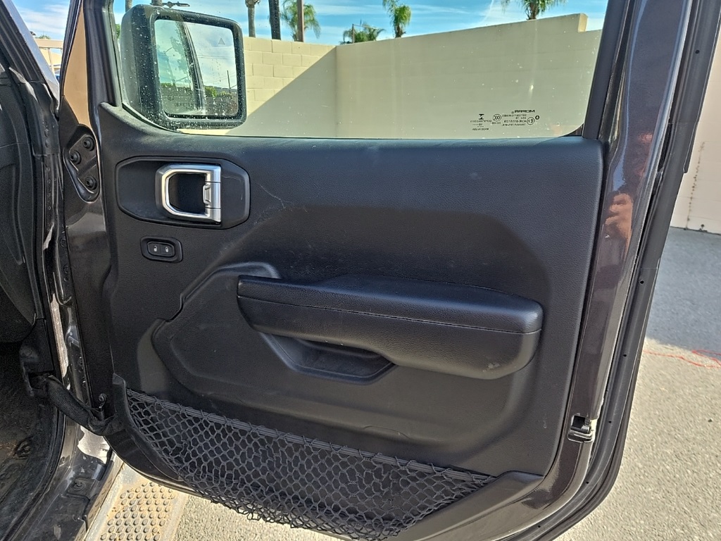 Used 2018 Gray Jeep Unlimited Sport S image 26