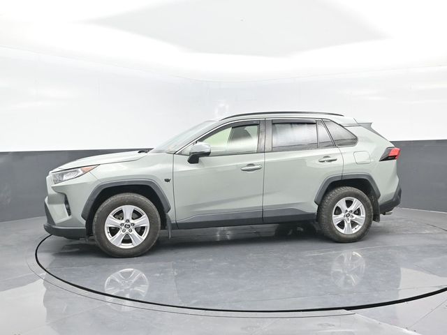 2020 Toyota RAV4 XLE photo 4