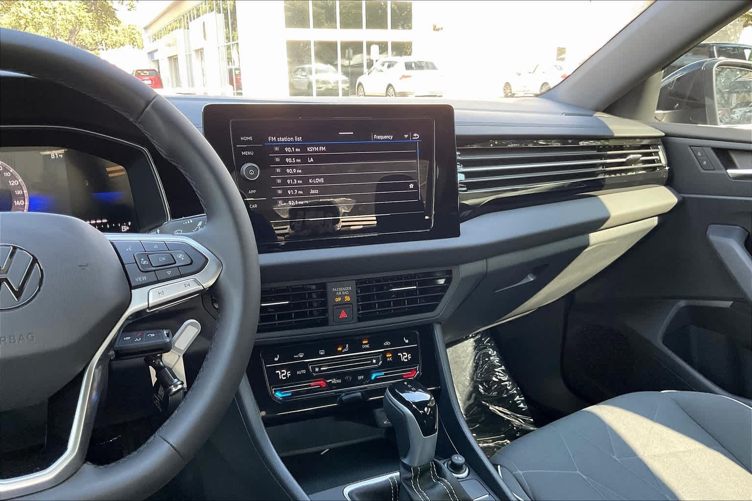 2025 Volkswagen Jetta 1.5T Sport photo 6