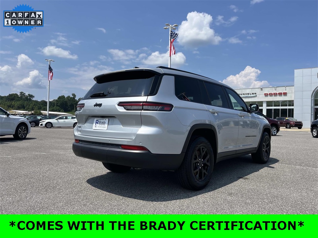 2024 Jeep Grand Cherokee Altitude photo 4