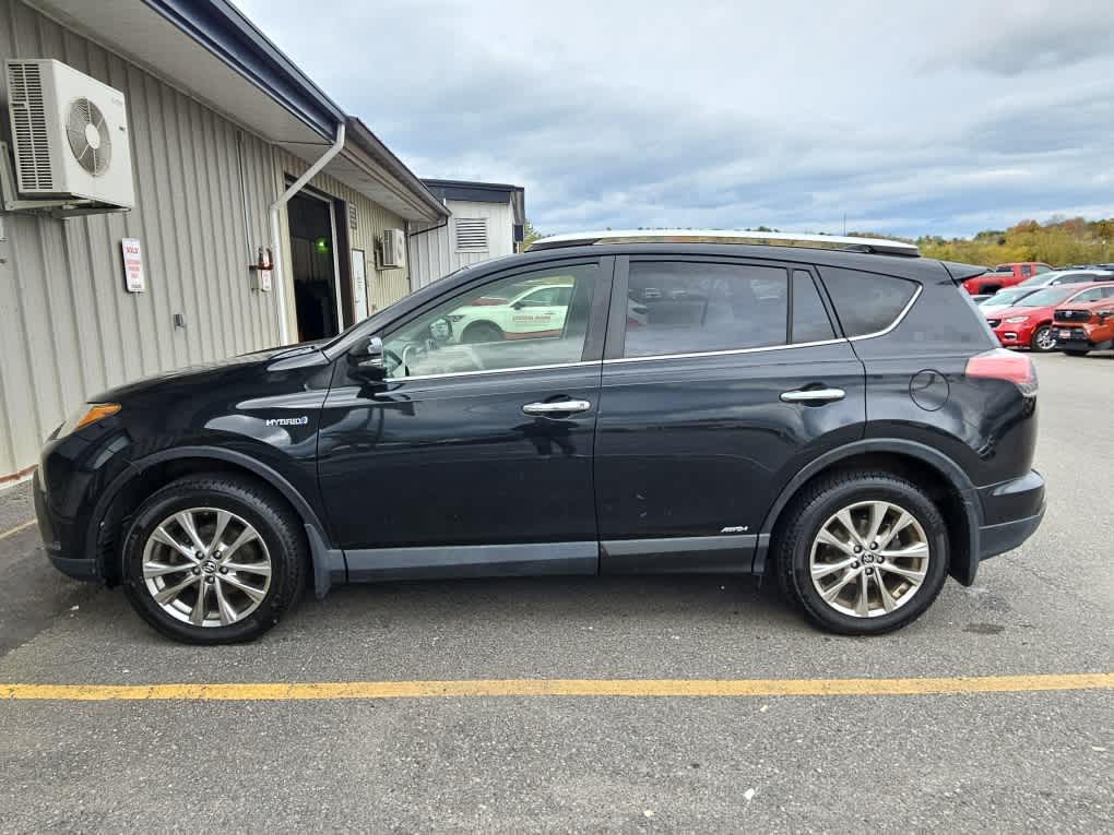 2016 Toyota RAV4 Hybrid Limited photo 2