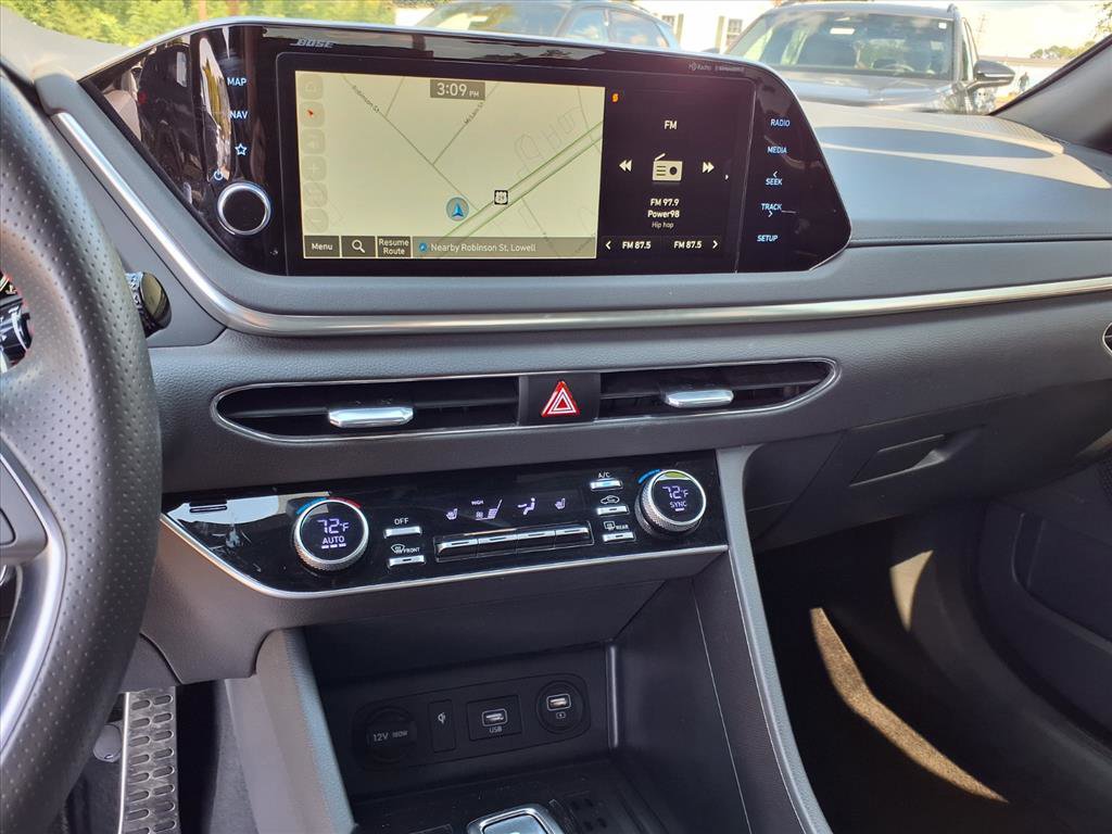 2022 Hyundai Sonata SEL Plus photo 8
