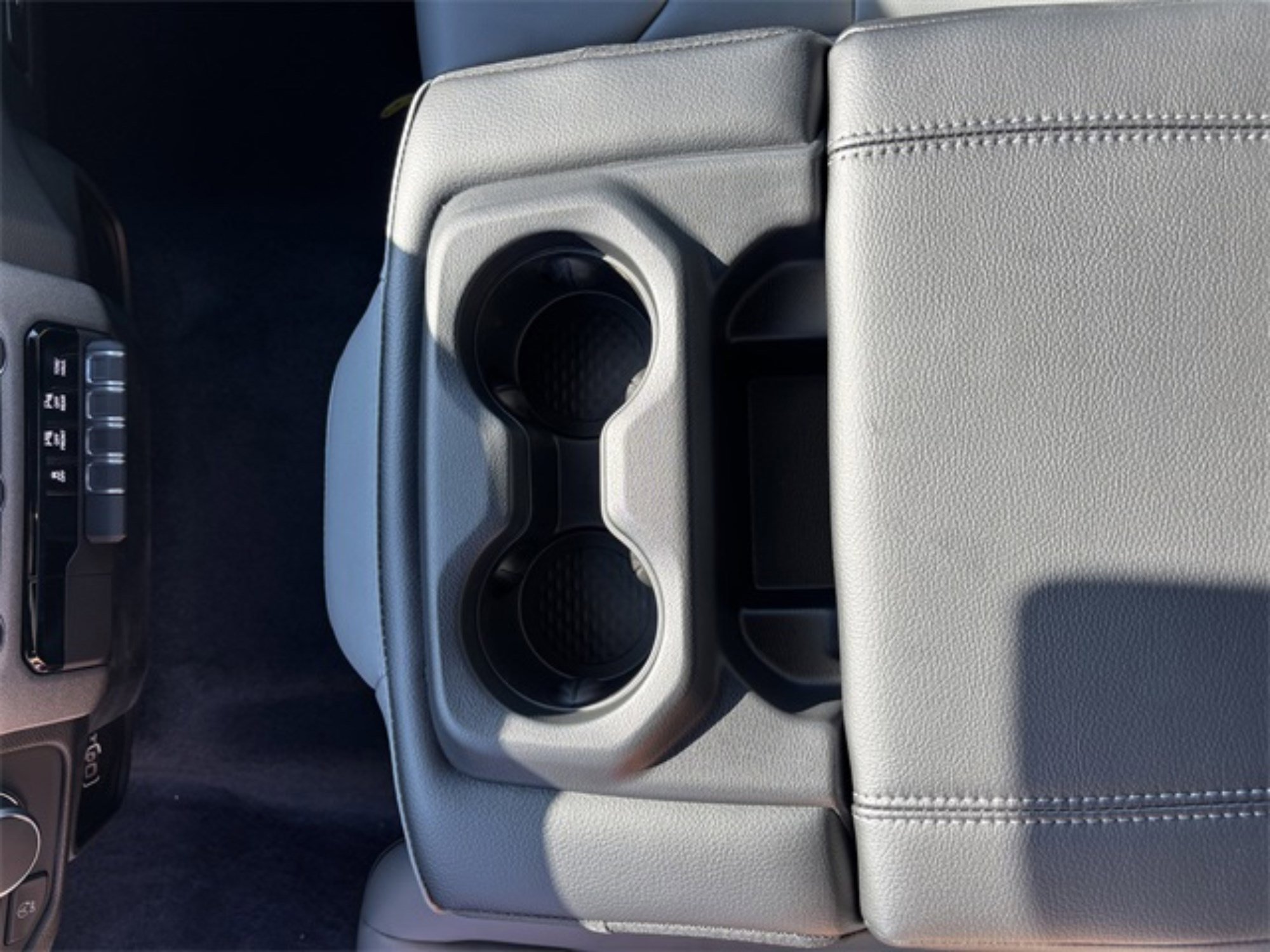 2026 Ram 2500 Tradesman photo 13
