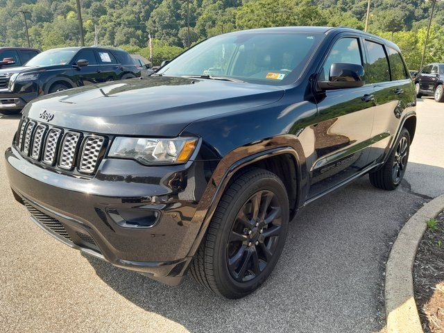 2021 Jeep Grand Cherokee Laredo X photo 4