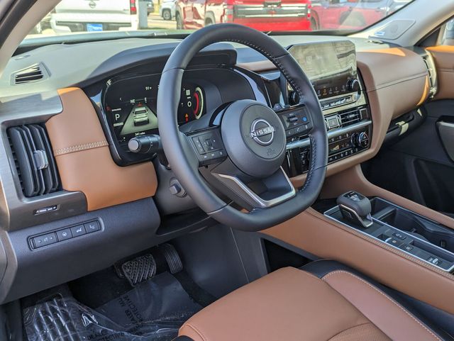 2025 Nissan Pathfinder Platinum photo 11