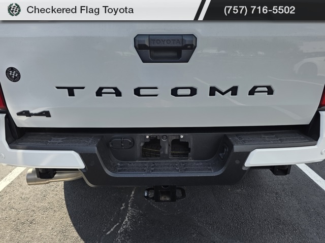 2024 Toyota Tacoma SR5 photo 8