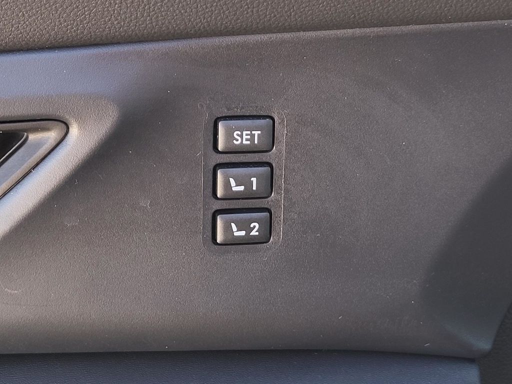 2023 Subaru Ascent Onyx Edition photo 19
