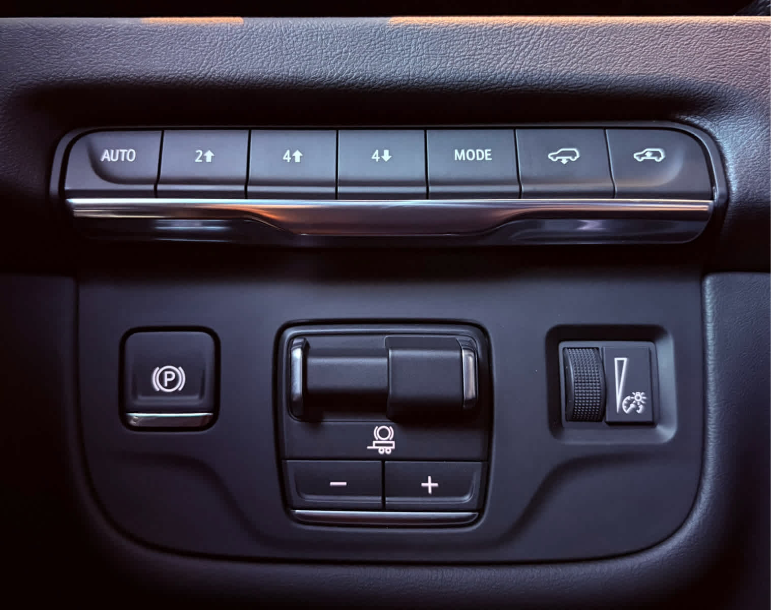 2025 Cadillac Escalade ESV Sport photo 5
