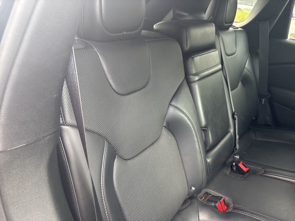 2019 Jeep Cherokee Limited photo 29