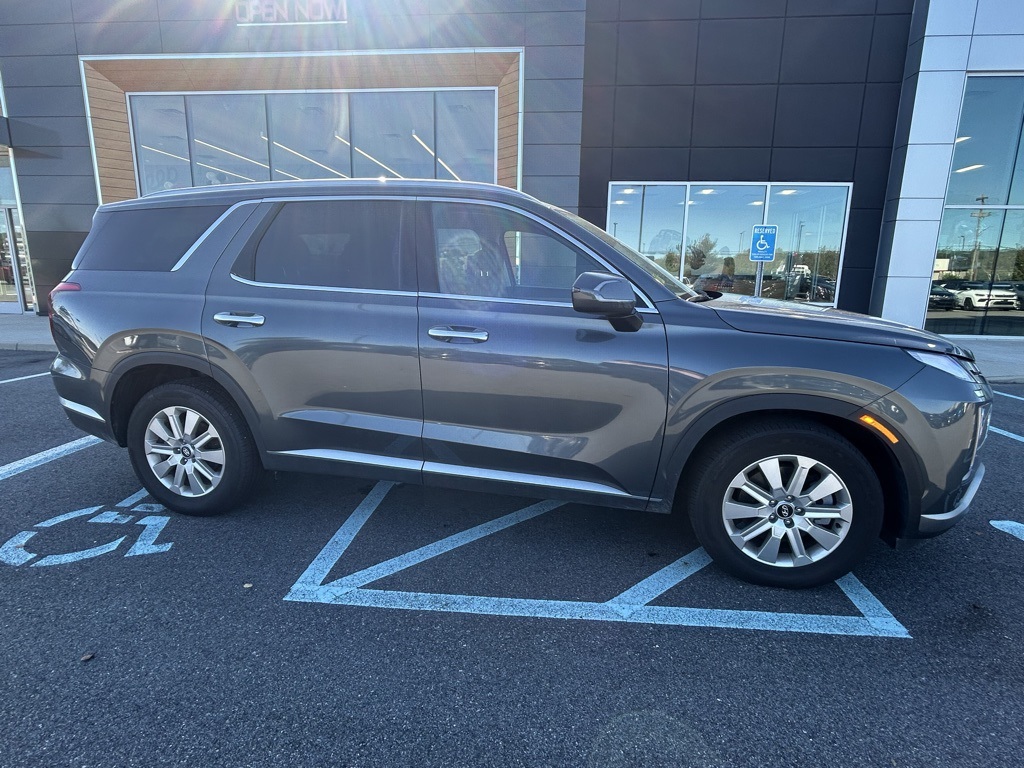 2025 Hyundai Palisade SEL photo 2