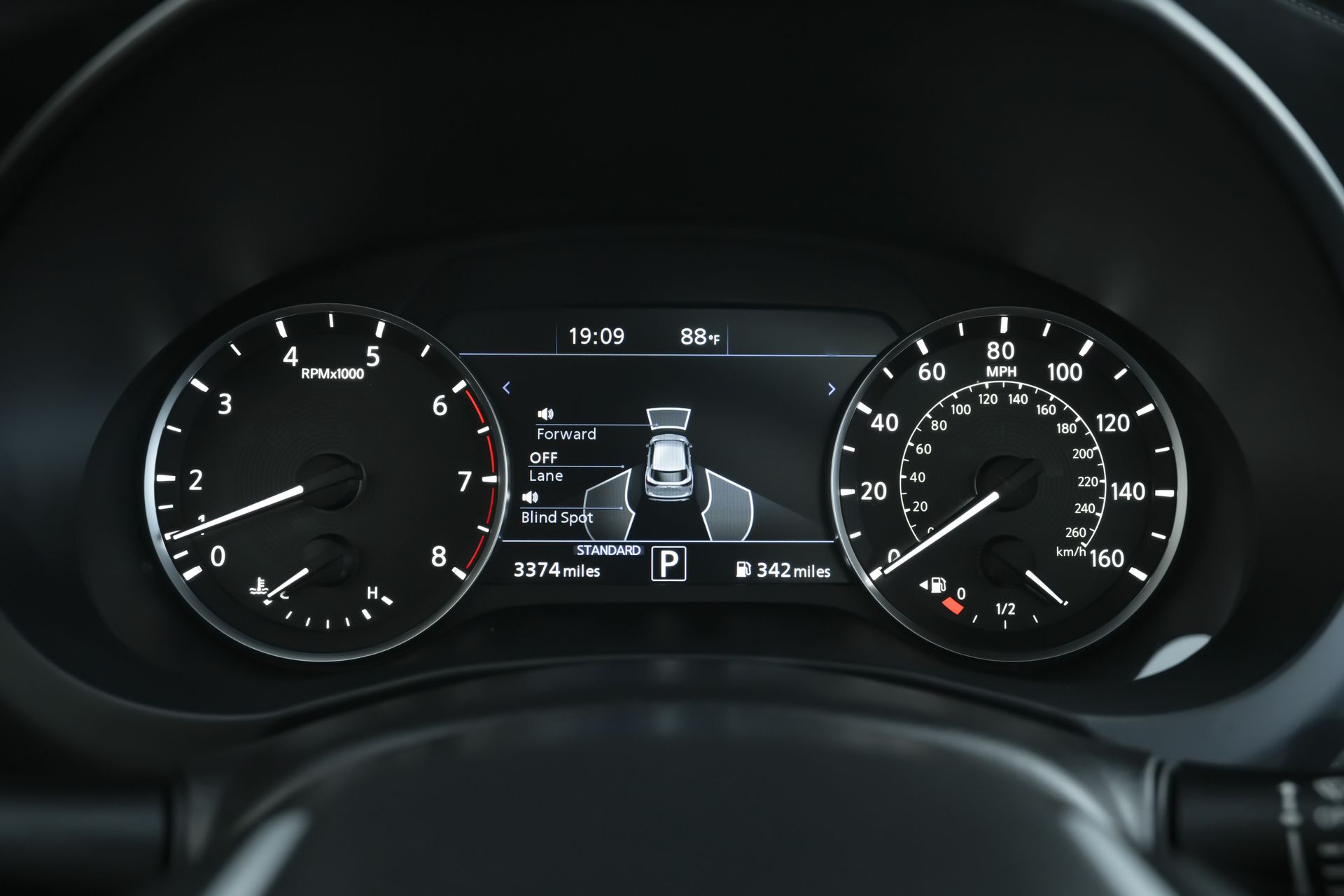 2025 Infiniti QX50 Luxe AWD photo 8