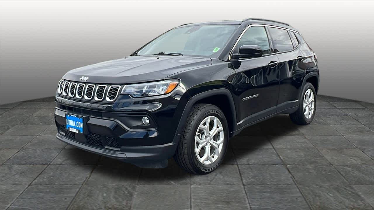 2024 Jeep Compass Latitude's photo
