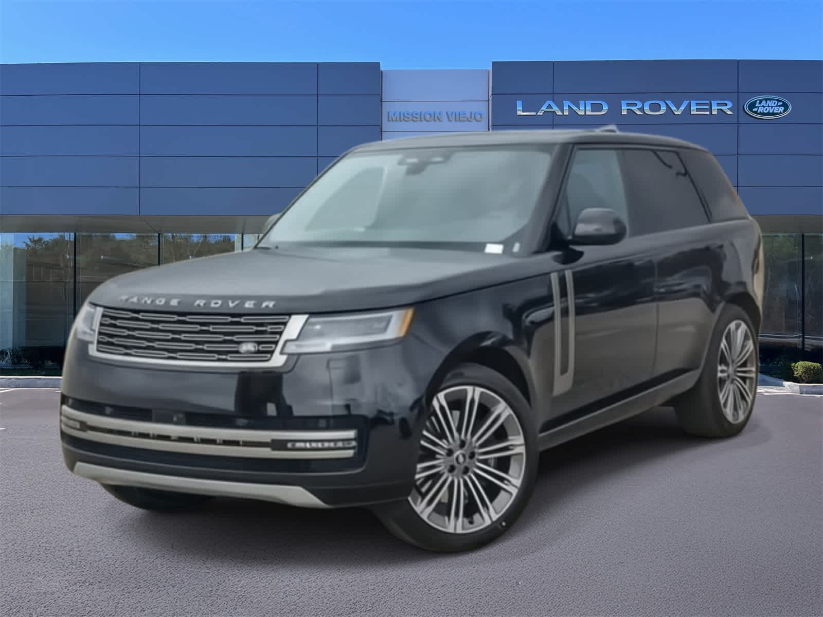 2025 Land Rover Range Rover SE's photo