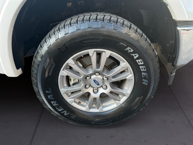 2019 Ford F-150 Lariat photo 14