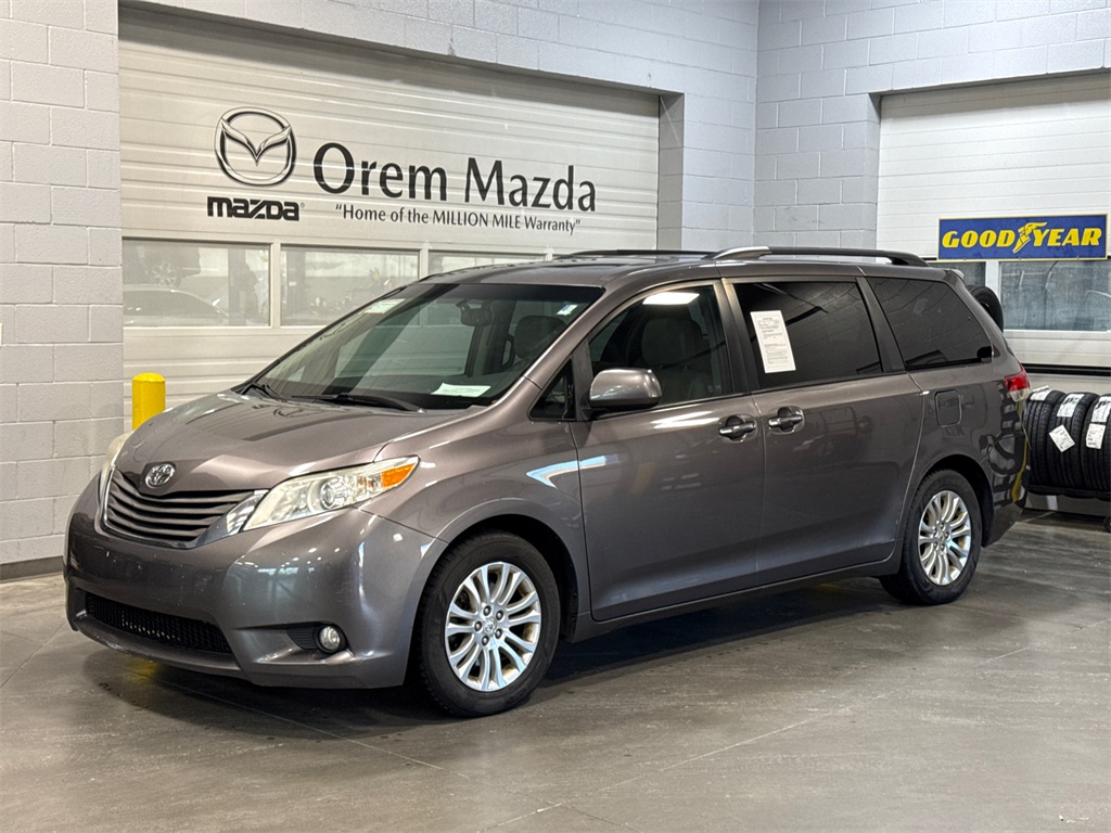 2011 Toyota Sienna XLE