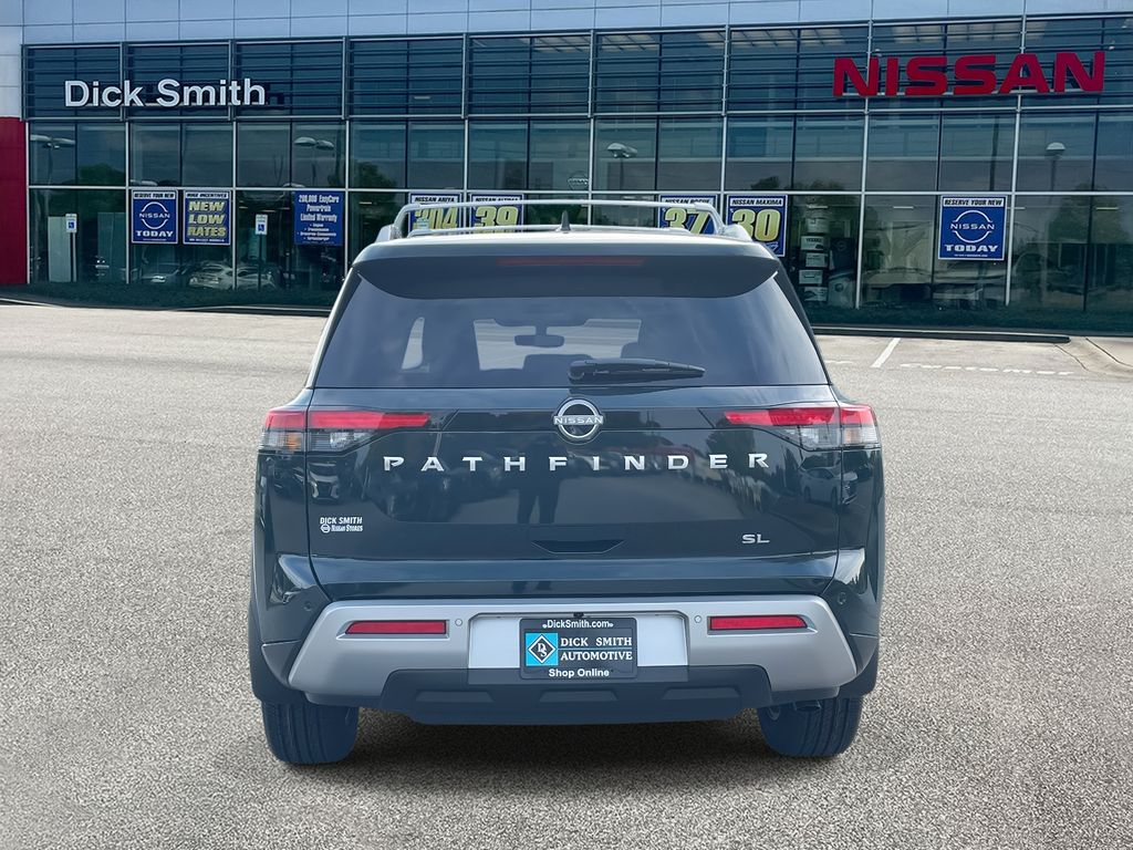 2025 Nissan Pathfinder SL photo 3
