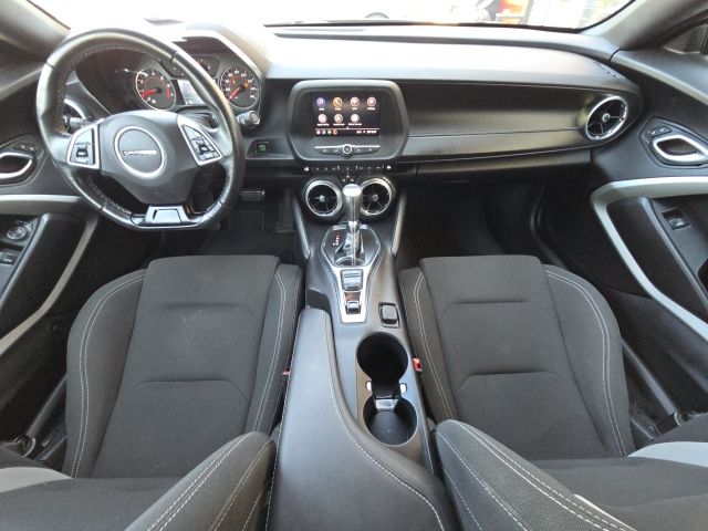 2020 Chevrolet Camaro LT1 photo 17