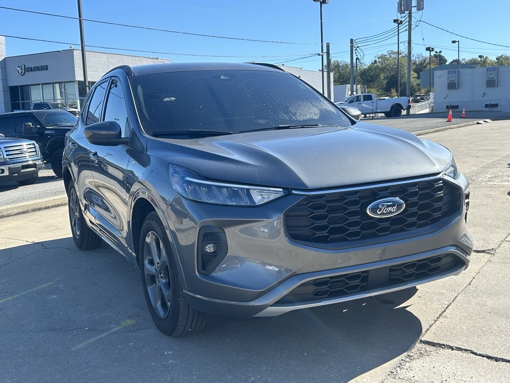 2023 Ford Escape ST-Line Select photo 4