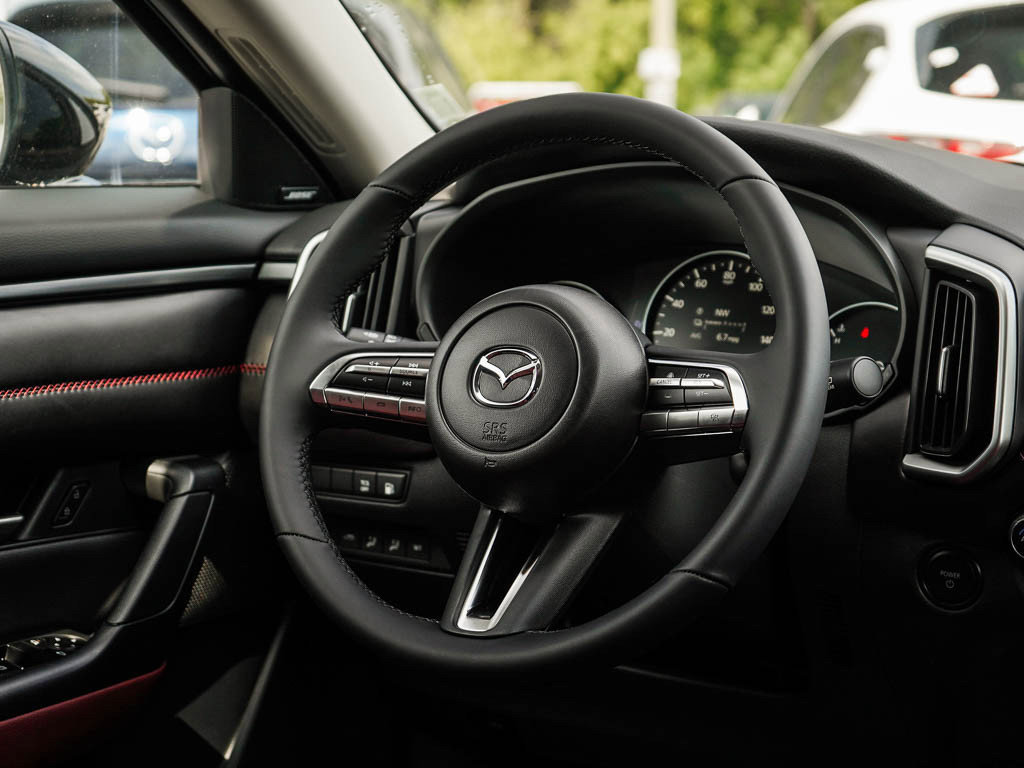 2025 Mazda CX-50 Premium photo 12