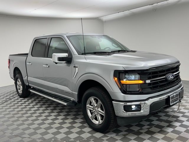 2024 Ford F-150 XLT photo 3