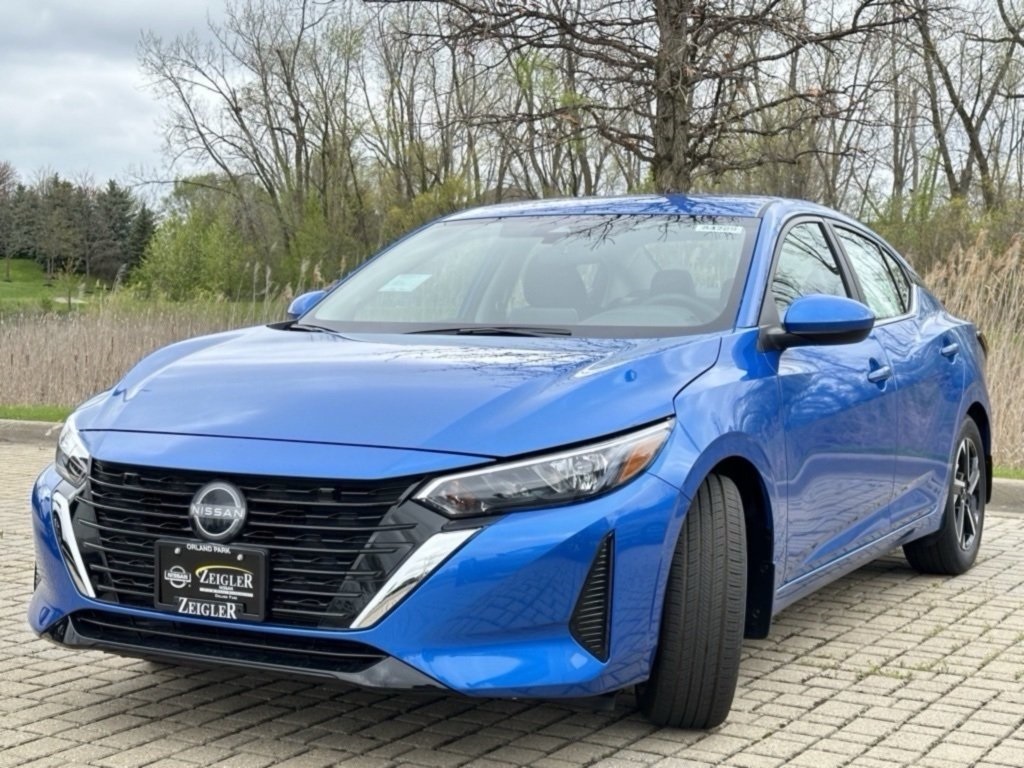 2025 Nissan Sentra SV photo 3