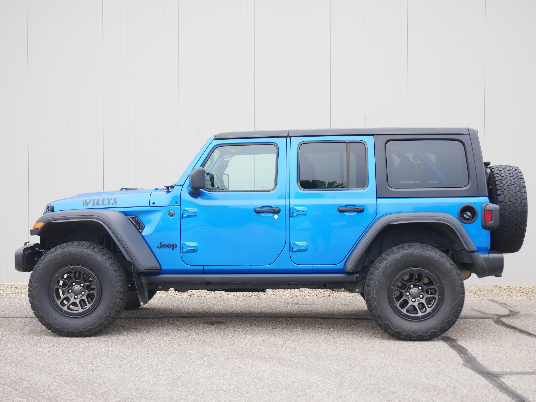 Used 2023 Jeep Wrangler 4-Door Willys with VIN 1C4HJXDN7PW693686 for sale in Hastings, Minnesota