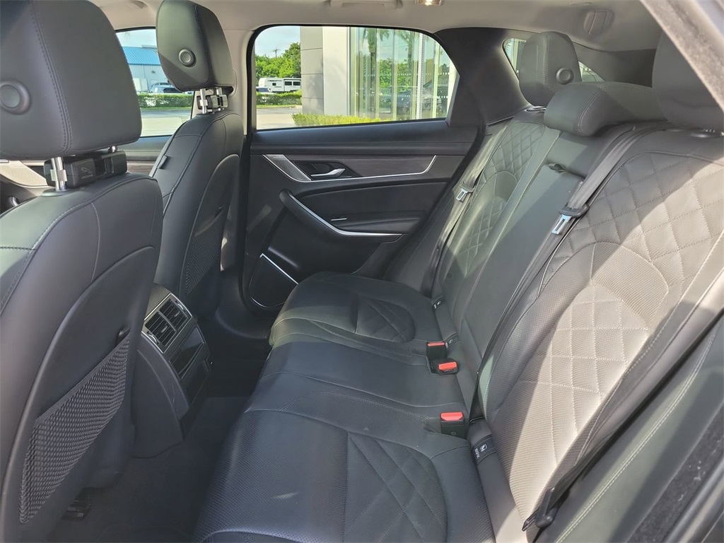 2021 Jaguar F-PACE P250 S photo 13