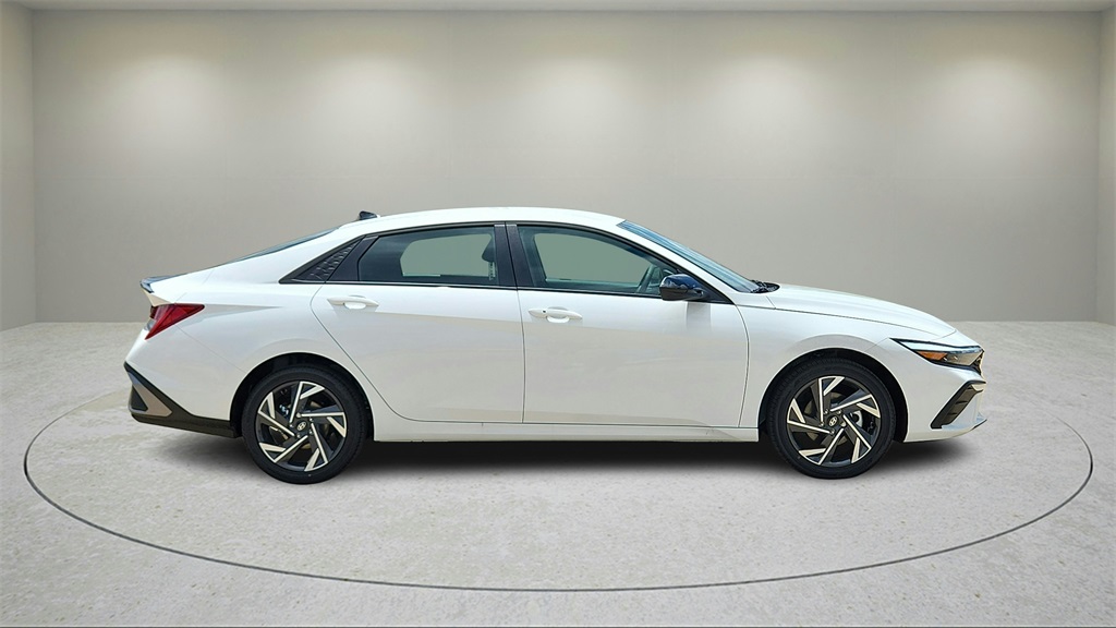 2025 Hyundai Elantra Hybrid SEL Sport photo 24