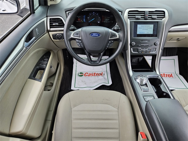 2020 Ford Fusion Hybrid SE photo 10