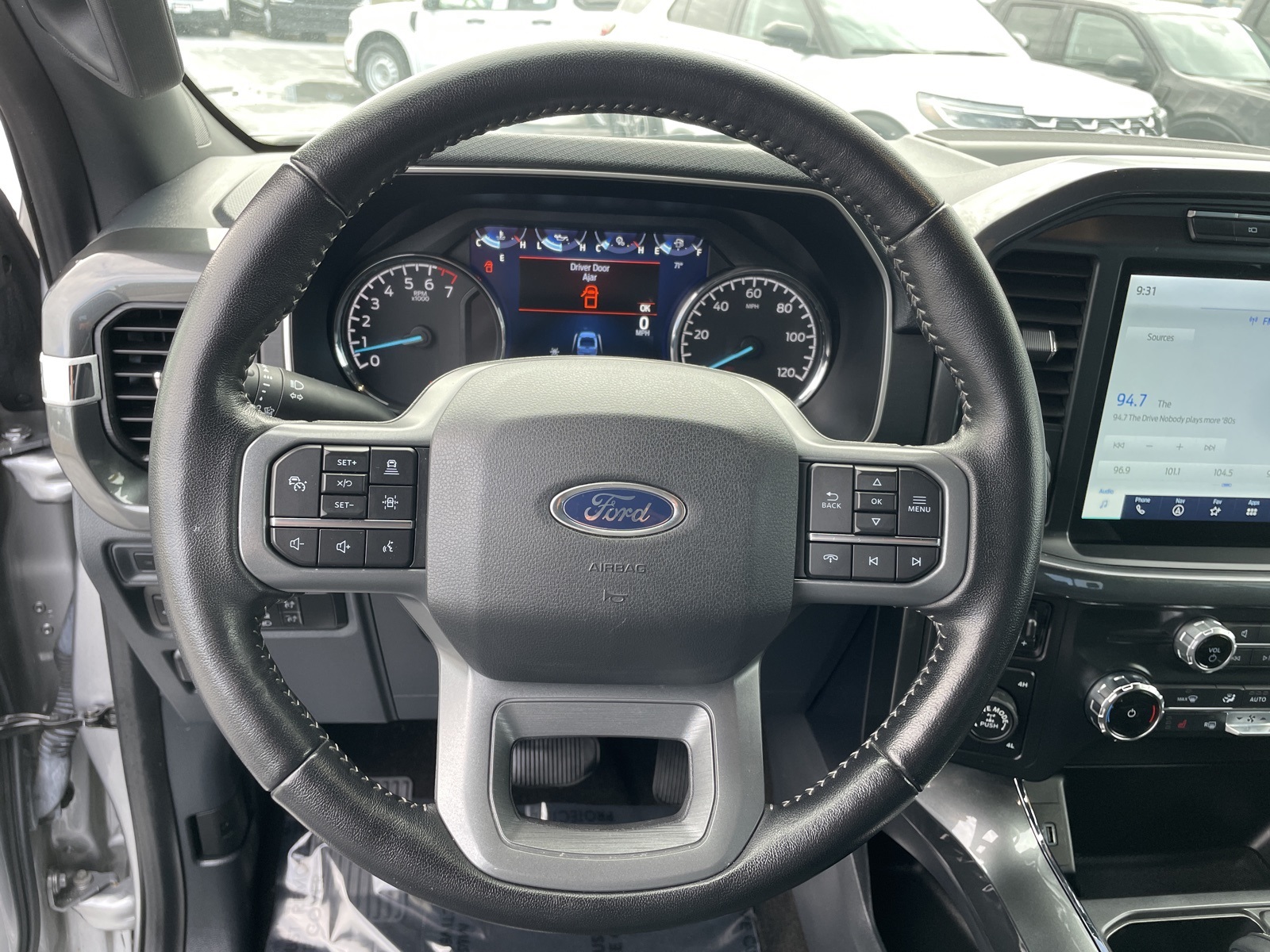 2022 Ford F-150 XLT photo 16