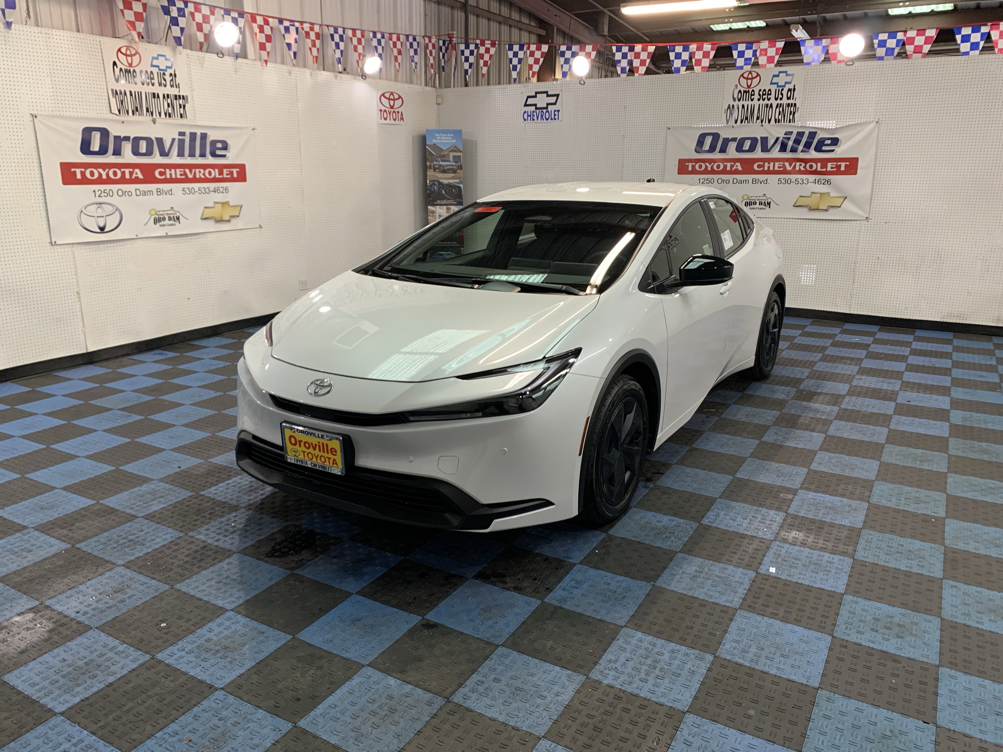 2026 Toyota Prius LE's photo