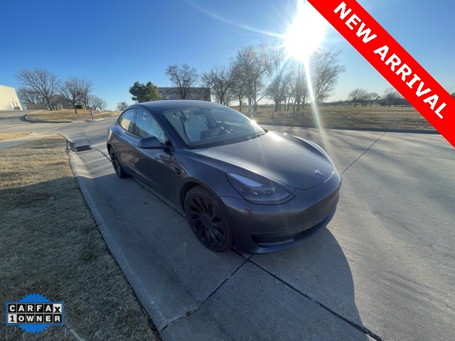 2022 Tesla Model 3 Performance's photo