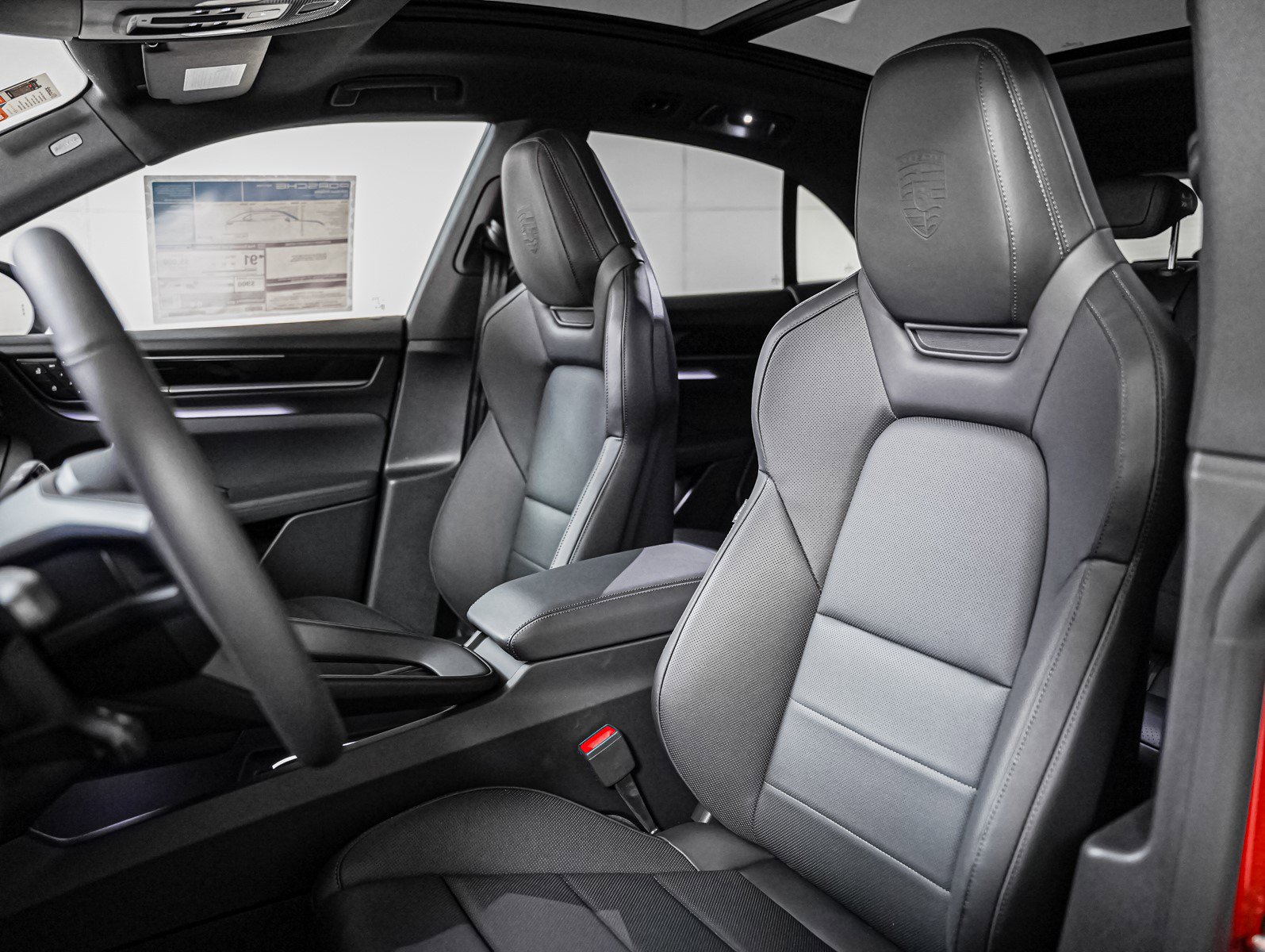 2025 Porsche Macan Electric photo 5