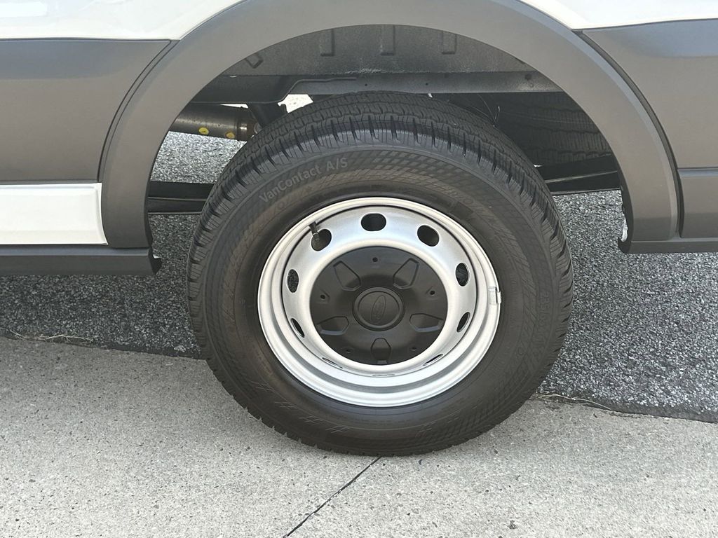 2024 Ford Transit Cargo Van photo 17