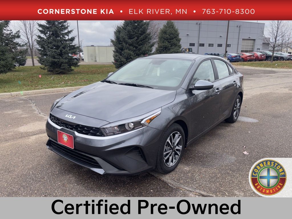 2024 Kia Forte LXS's photo