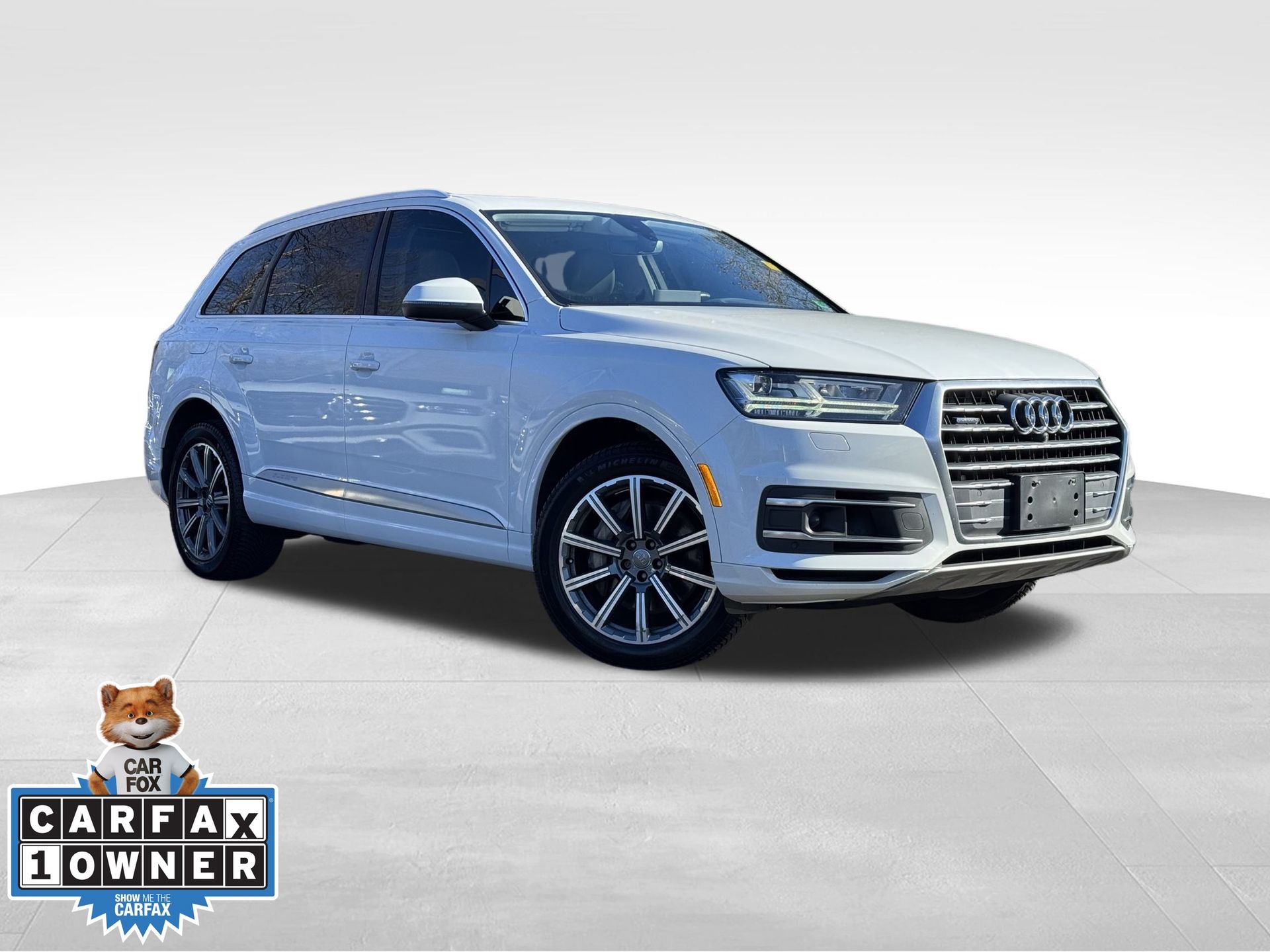 2018 Audi Q7 Premium Plus's photo