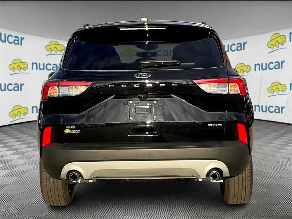 2022 Ford Escape SE photo 3