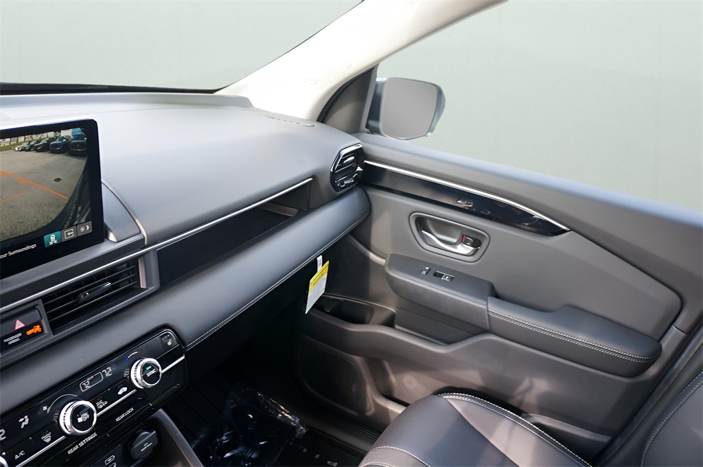 2025 Honda Pilot Touring photo 18
