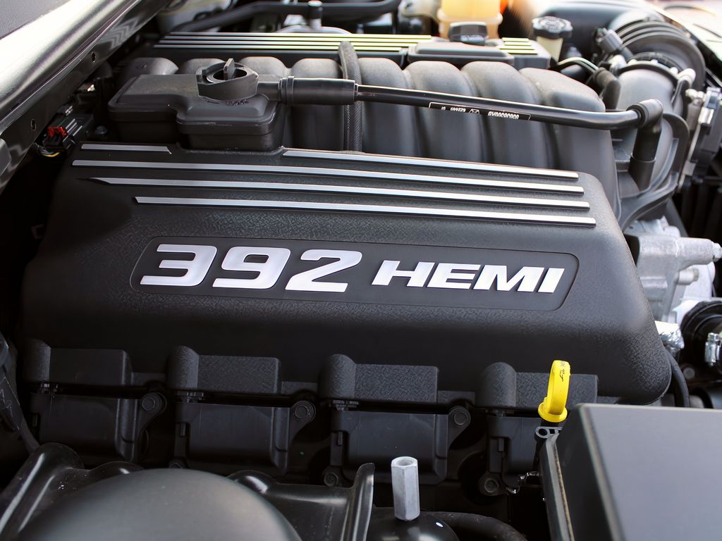 2013 Dodge Challenger SRT8 photo 34