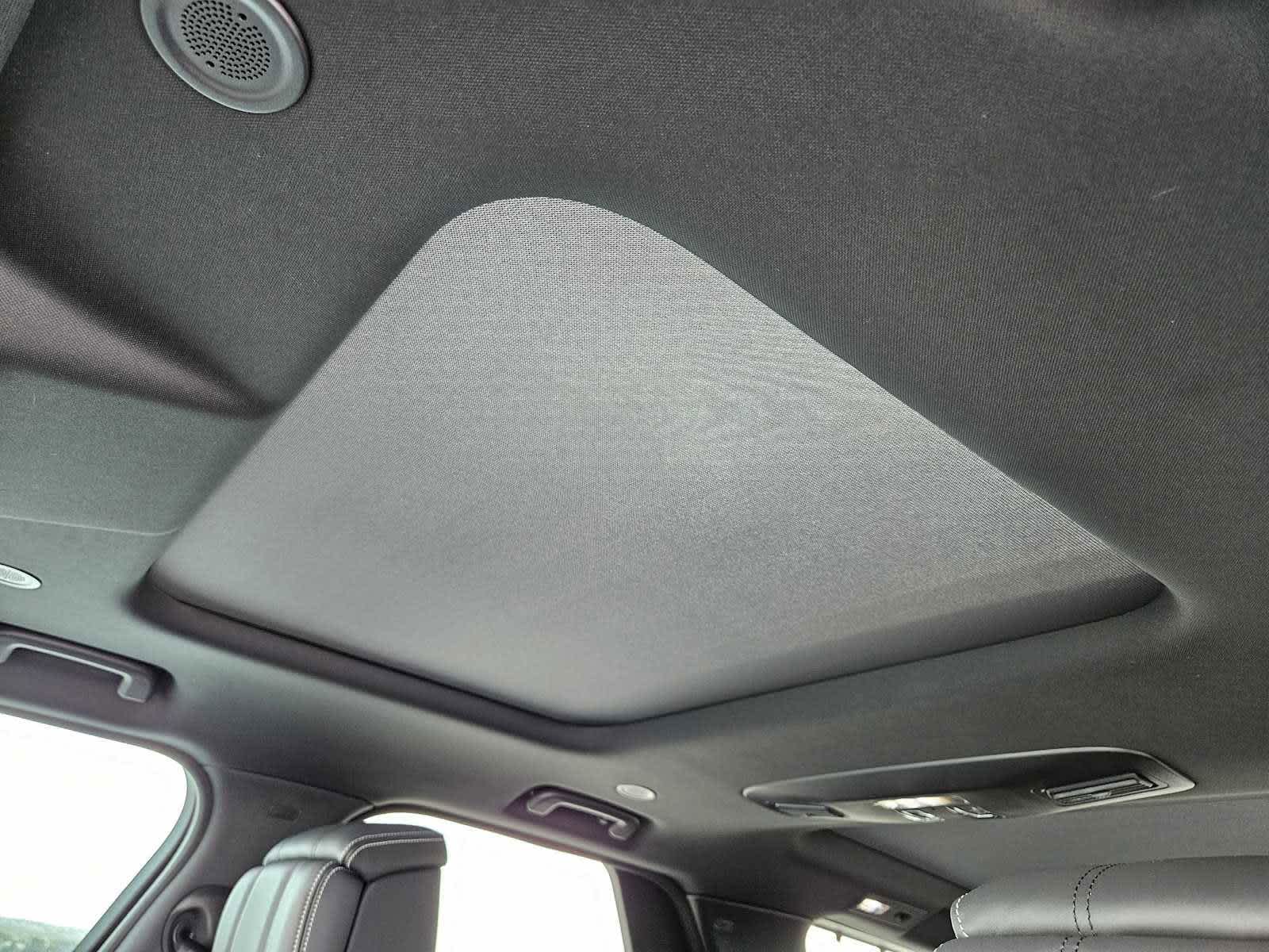 2025 Land Rover Discovery SE photo 23