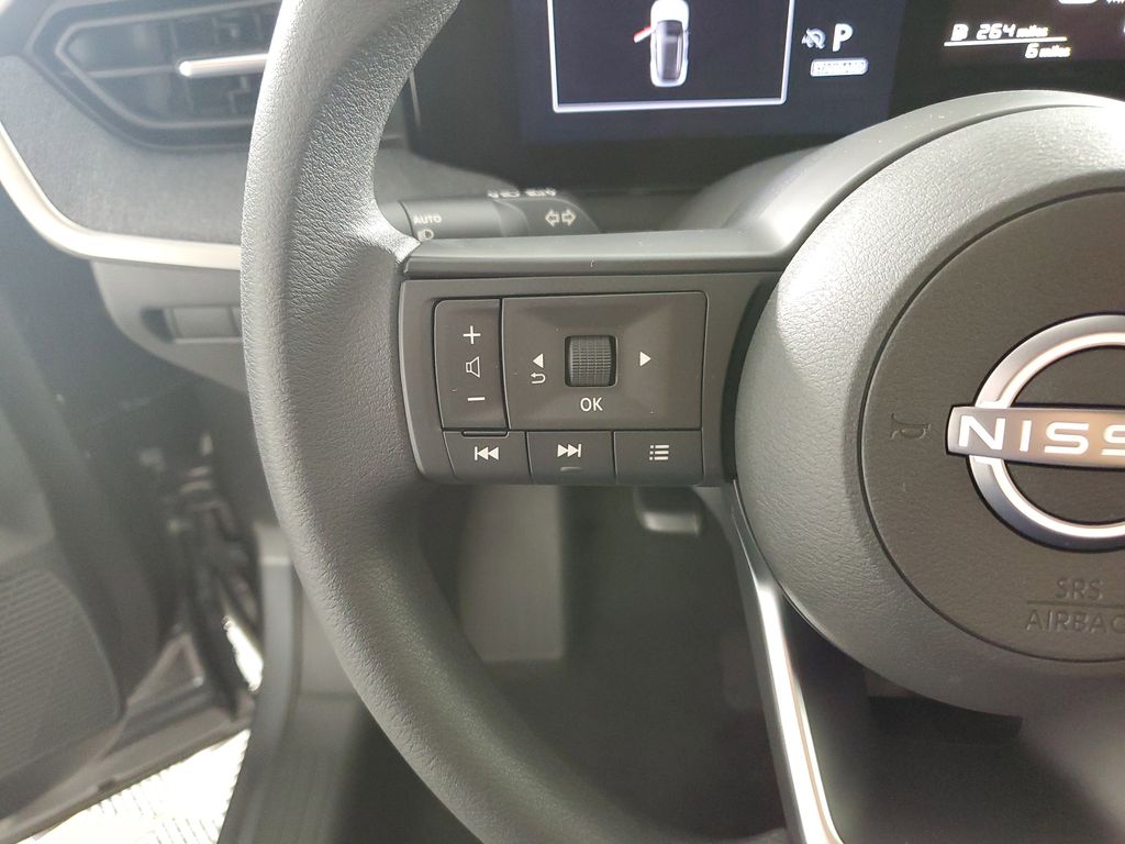 2026 Nissan Kicks SV photo 21