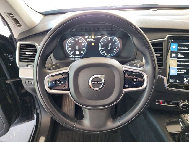2022 Volvo XC90 T5 Momentum photo 19